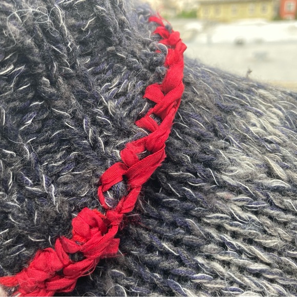 Unique Deconstructed TSE Sweater - Picture 7 of 16